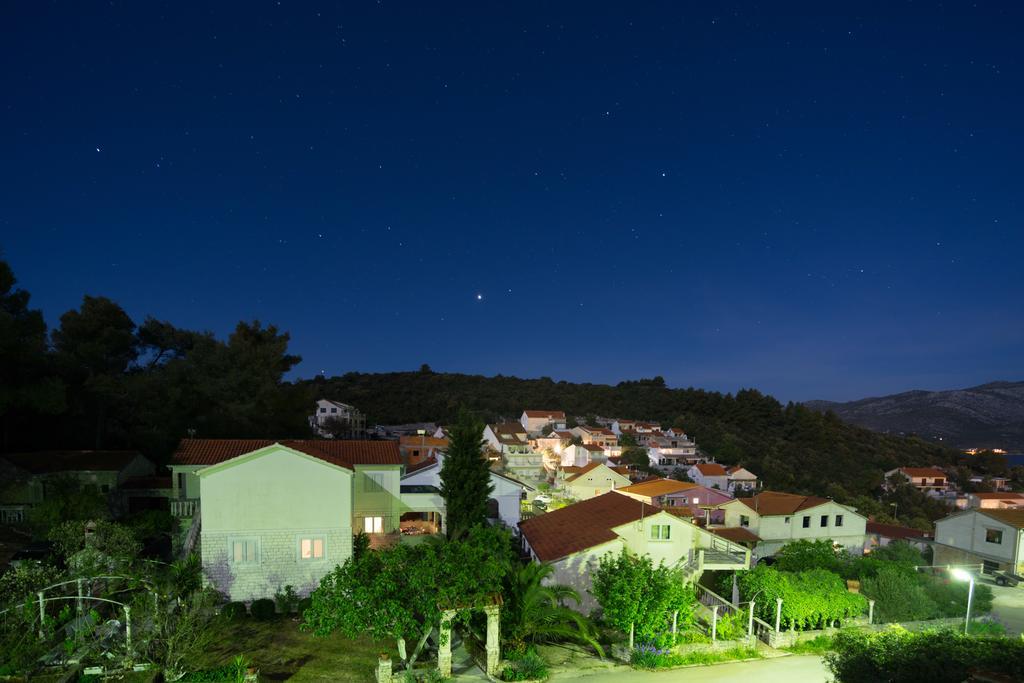 Apartments Sarah Medvinjak Экстерьер фото